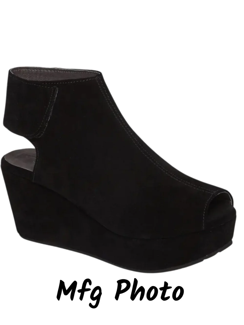 Chocolate Blu White Cutout Wedge Sandals, Womens 8 - Picture 1 of 12